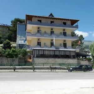 Qiqi 2*, Gjirokastër Albanië