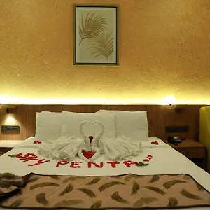 Sky Penta Residency 3*, Iritti India