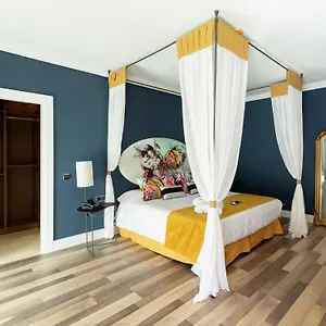 Altos De 4* Istán