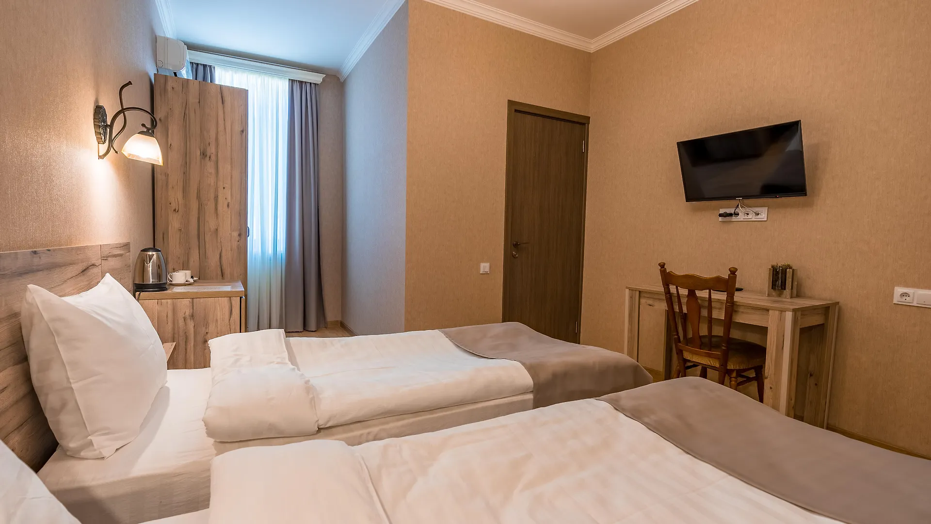 Hotel Imperial House Tbilisi 3*,